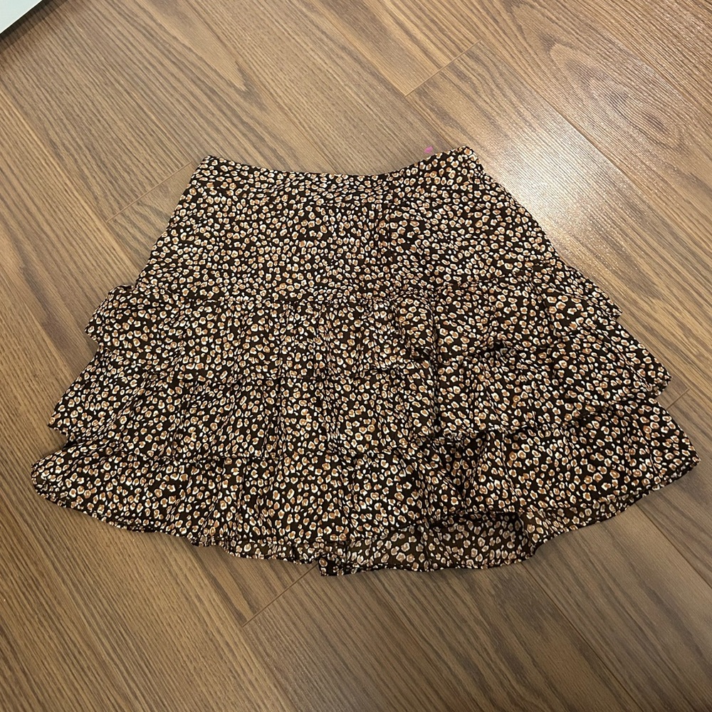 Leopard print ruffle mini skirt